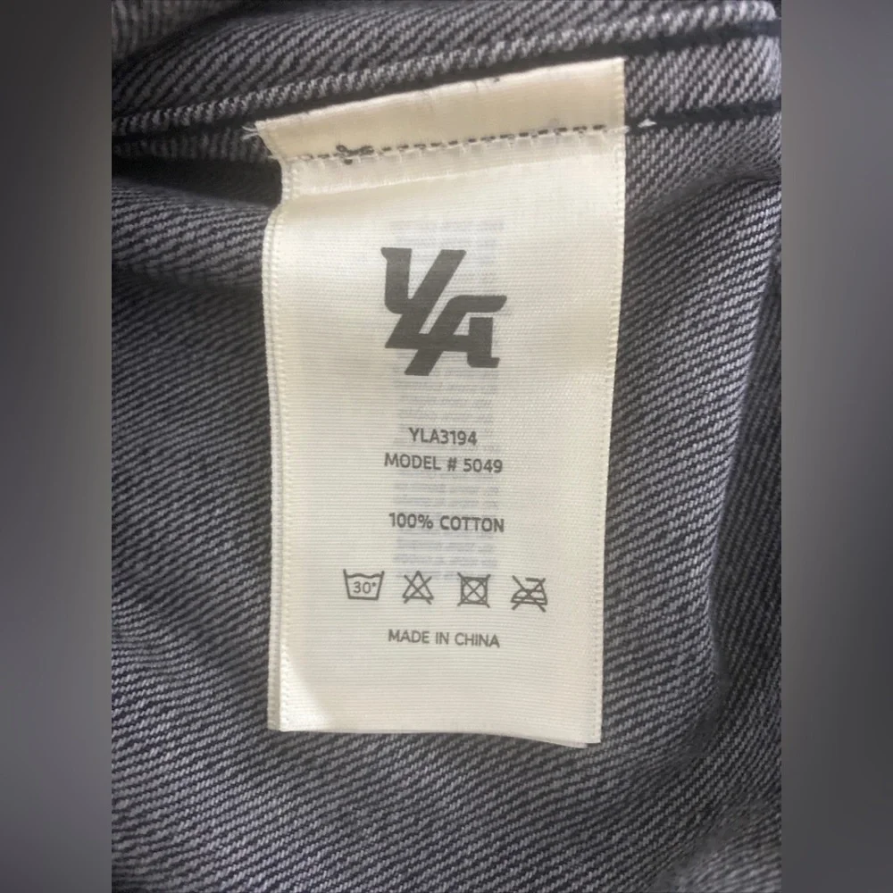 Youngla‎ Trucker Denim Jacket 5049 Black Medium